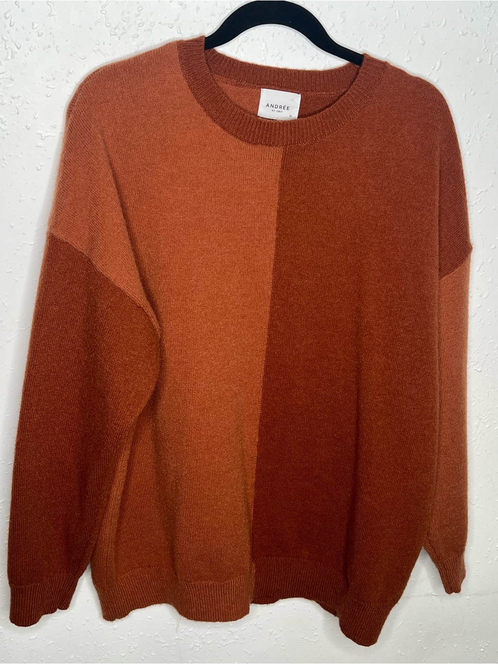 ANDREE BY UNIT Women’sTwo-Tone Rust/Brick Crewneck Sweater